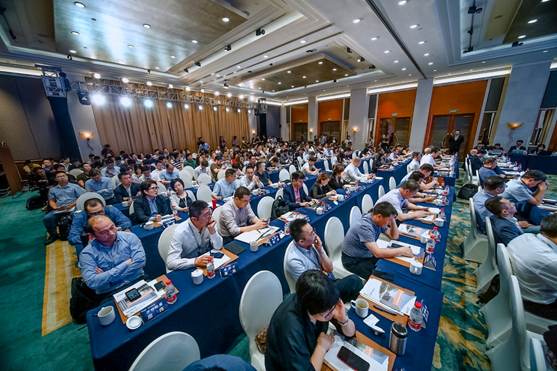 明日控股舉辦&ldquo;知行合一、產(chǎn)融升級(jí)&rdquo;主題沙龍暨2019年客戶答謝晚宴