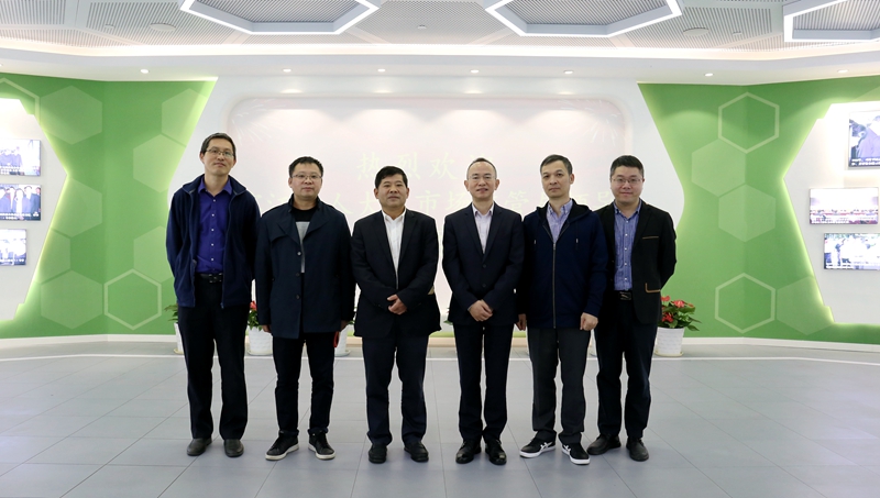 1635757139526930.jpg 合影IMG_8647(1)_副本.jpg