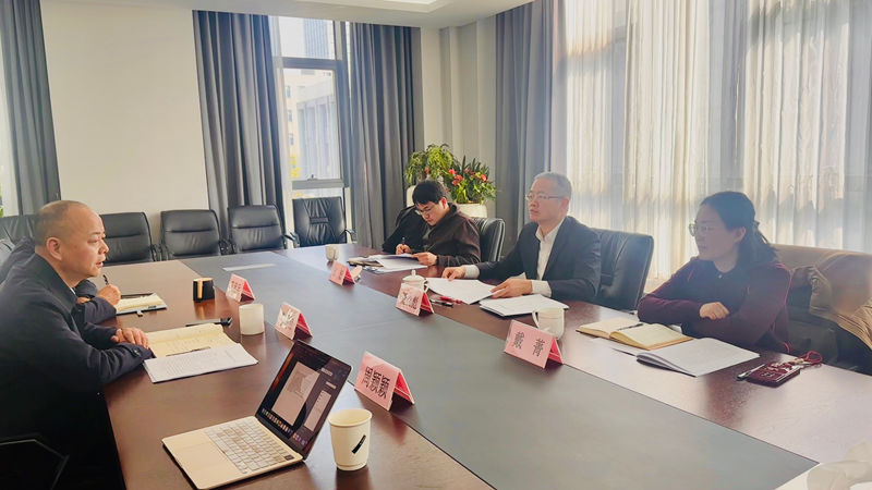 省供銷社黨委委員、理事會副主任董益彪帶隊到浙江農合集團調研